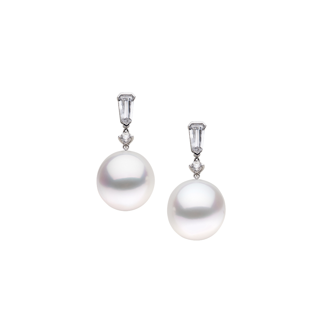 Autore South Sea Pearl set in 18kt white gold with fancy cut tapered baguette round brilliant drop earring