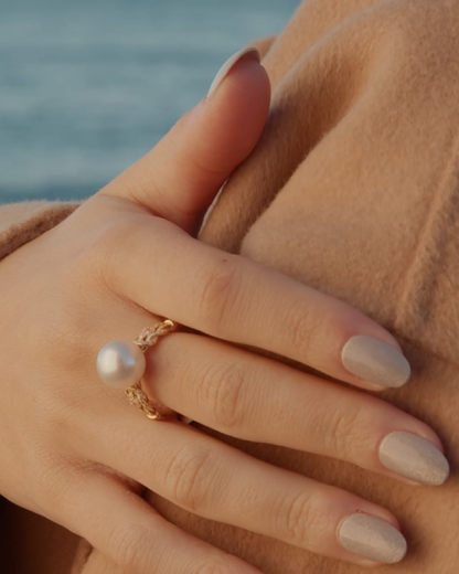 Autore South Sea Pearl on 18kt yellow gold white diamond Hercules Knot ring on model