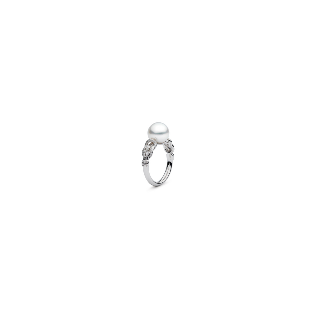 Autore Hercules Knot Ring with a South Sea pearl and white diamonds in 18ct white gold, angled view